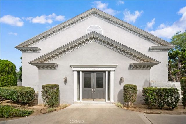 1611 S Pomona D13, Fullerton, CA 92832