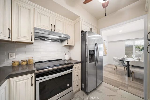 1611 S Pomona D13, Fullerton, CA 92832