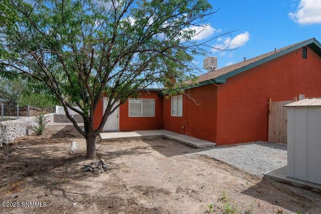 3917 Crystal Place, Las Cruces, NM 88012