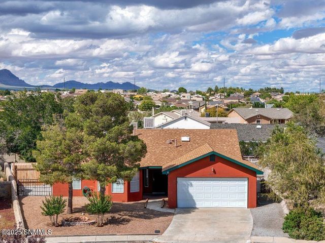 3917 Crystal Place, Las Cruces, NM 88012