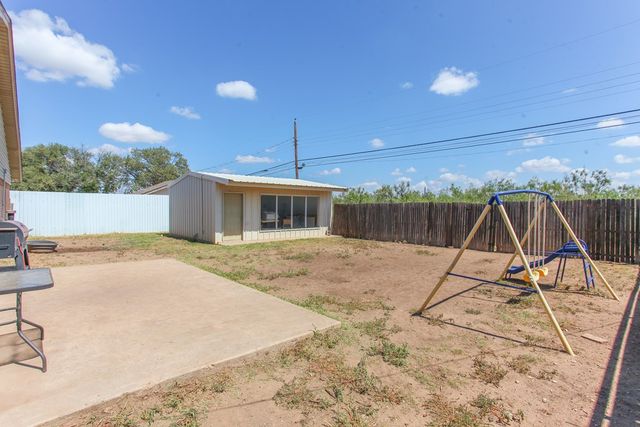 2601 Central Dr, Big Spring, TX 79720