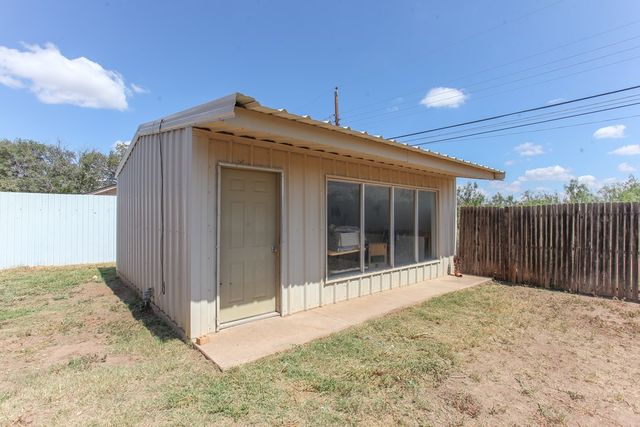 2601 Central Dr, Big Spring, TX 79720