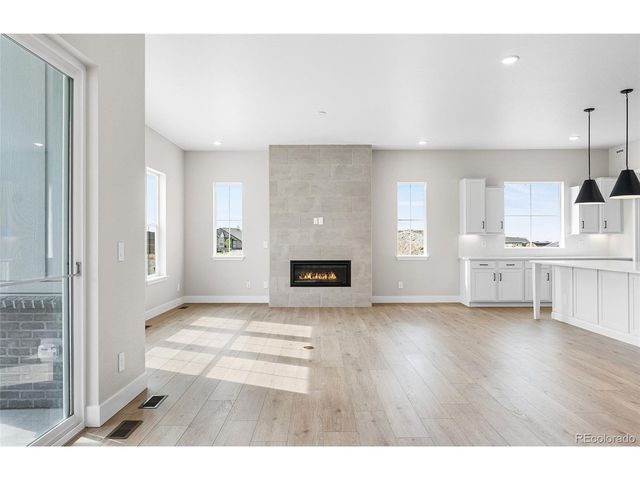 8831 S Quemoy St, Aurora, CO 80016