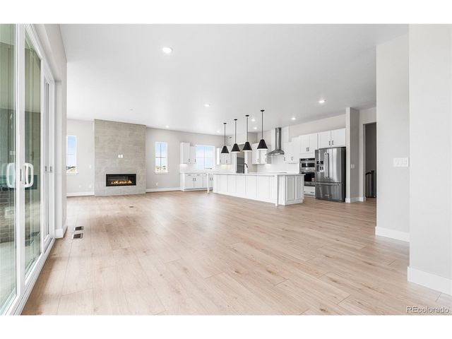 8831 S Quemoy St, Aurora, CO 80016