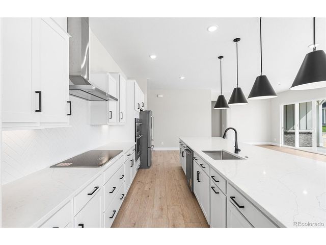 8831 S Quemoy St, Aurora, CO 80016