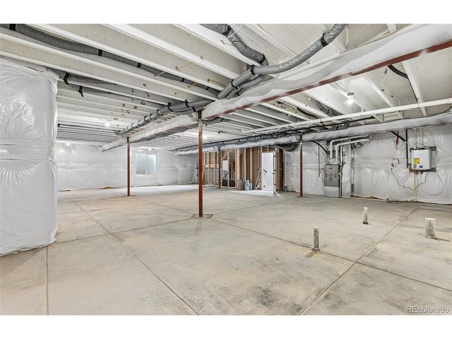 8831 S Quemoy St, Aurora, CO 80016