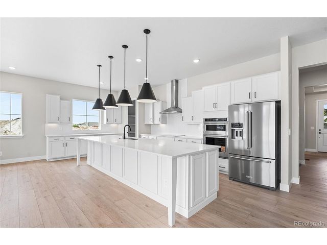 8831 S Quemoy St, Aurora, CO 80016