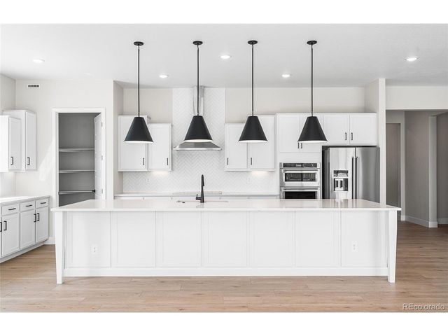 8831 S Quemoy St, Aurora, CO 80016