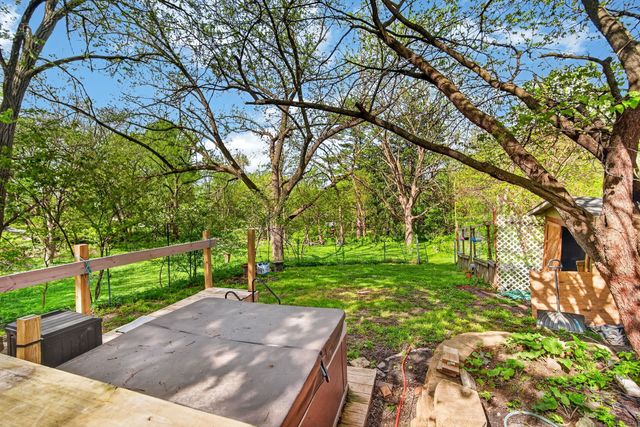 1328 Merle Hay Road, Des Moines, IA 50311