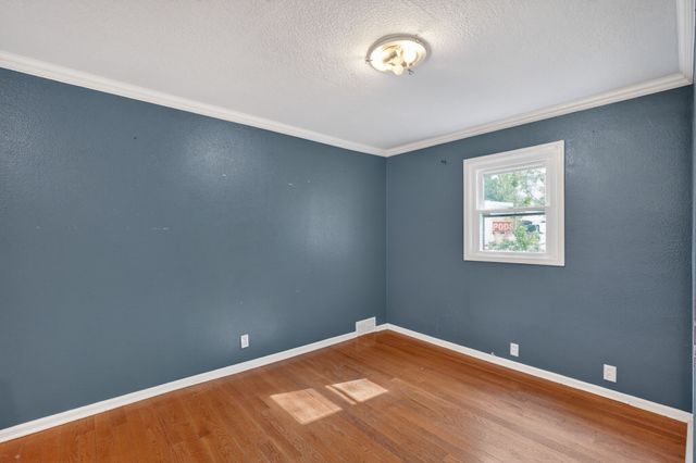 1328 Merle Hay Road, Des Moines, IA 50311