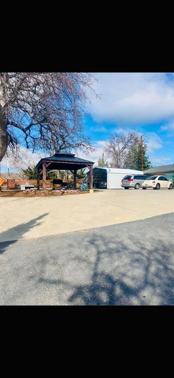 Image 14 of property listing at 35184 Dollar Court, Coarsegold, CA 93614