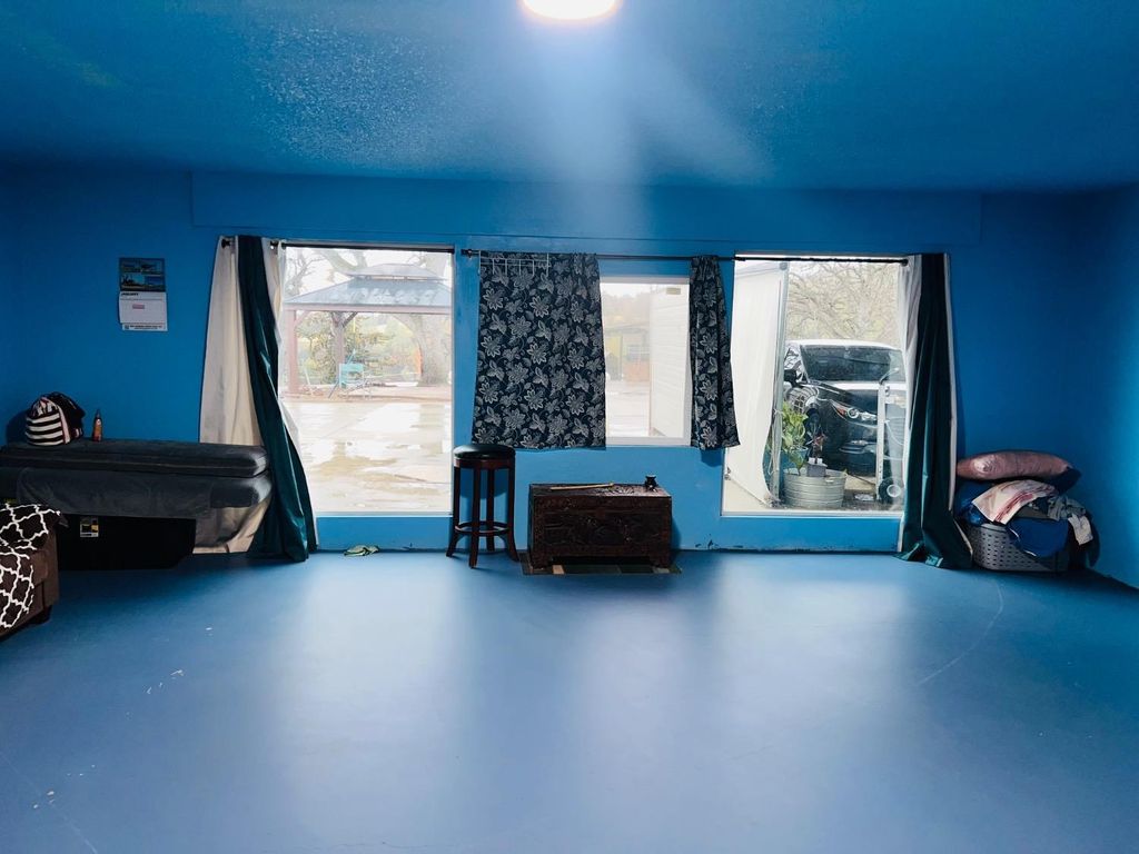 Image 19 of property listing at 35184 Dollar Court, Coarsegold, CA 93614