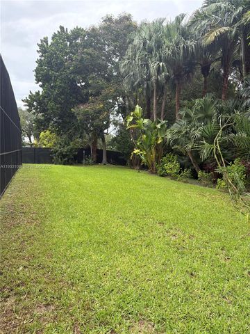 8265 SW 176th Ter, Palmetto Bay, FL 33157