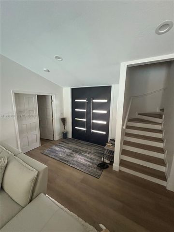 8265 SW 176th Ter, Palmetto Bay, FL 33157