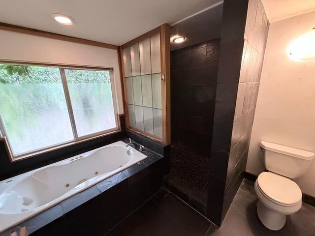 24110 Oakmont Way, Auburn, CA 95602