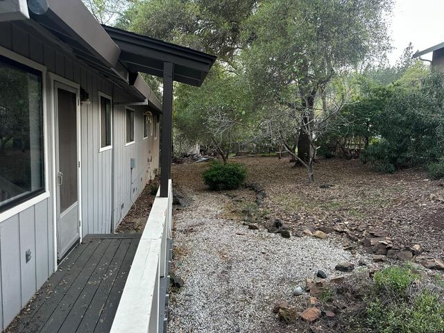 24110 Oakmont Way, Auburn, CA 95602