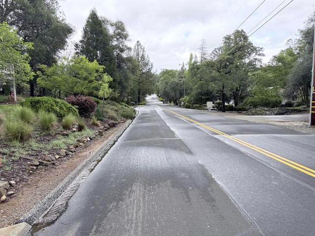 24110 Oakmont Way, Auburn, CA 95602