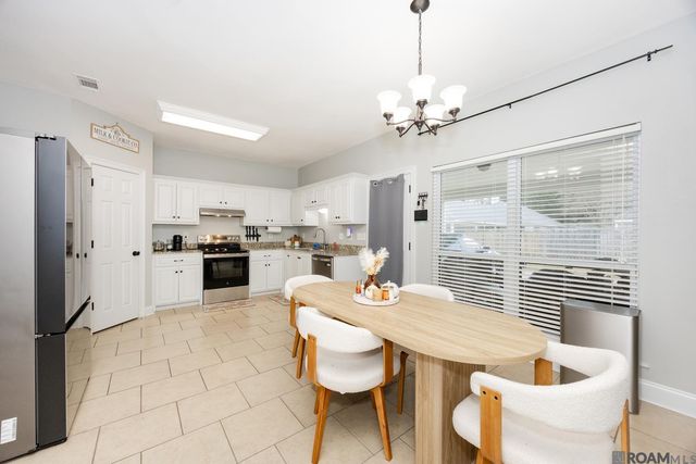 732 Elk Lake Dr, Baton Rouge, LA 70816