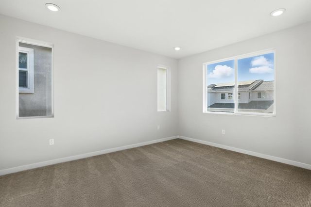 4325 Silver Moss St, Rancho Cordova, CA 95742