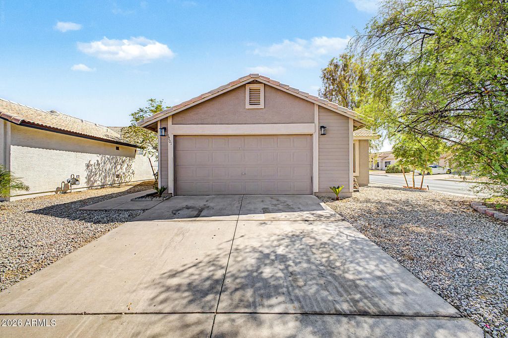 1701 E CARTER Road, Phoenix, AZ 85042