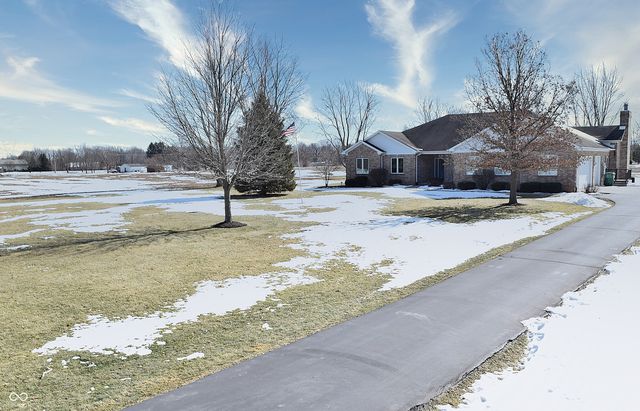 627 E 214th Street, Sheridan, IN 46069