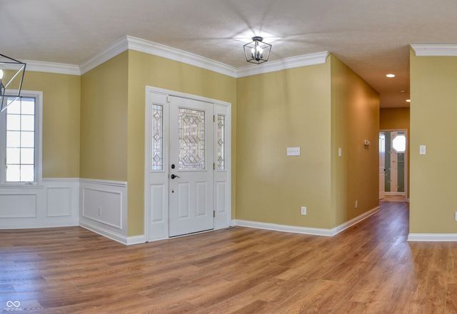 627 E 214th Street, Sheridan, IN 46069