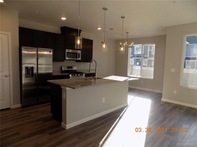 5760 S Algonquin Way B, Aurora, CO 80016