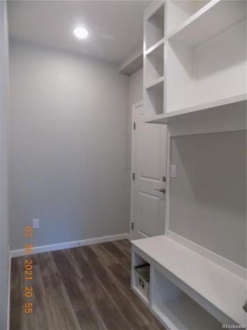 5760 S Algonquin Way B, Aurora, CO 80016