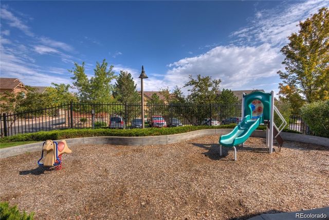 5760 S Algonquin Way B, Aurora, CO 80016