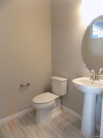 5760 S Algonquin Way B, Aurora, CO 80016