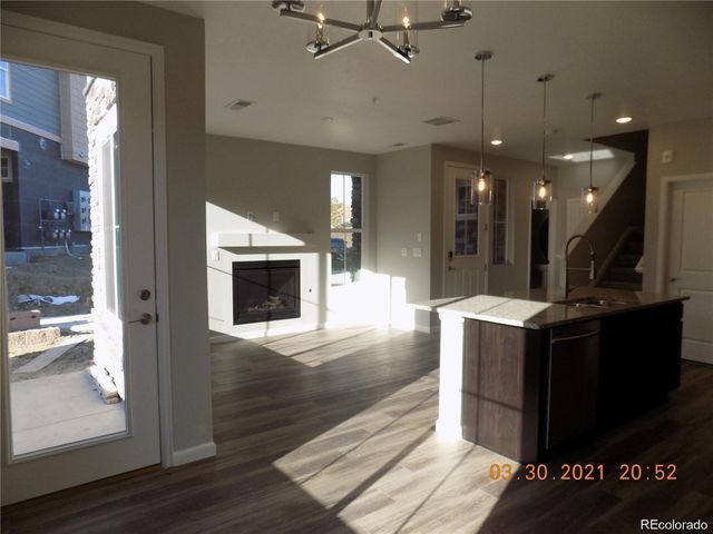 5760 S Algonquin Way B, Aurora, CO 80016