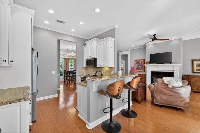 64 Cresta Way, Hot Springs Village, AR 71909