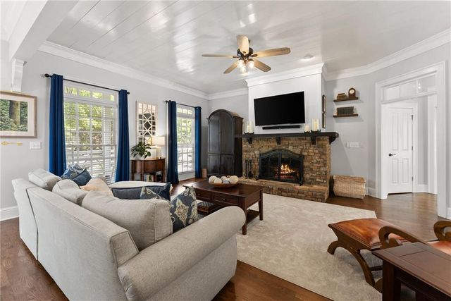 311 Waterfront Park Lane, Dawsonville, GA 30534