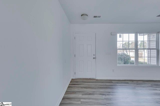 5 Bethel Street, Spartanburg, SC 29306