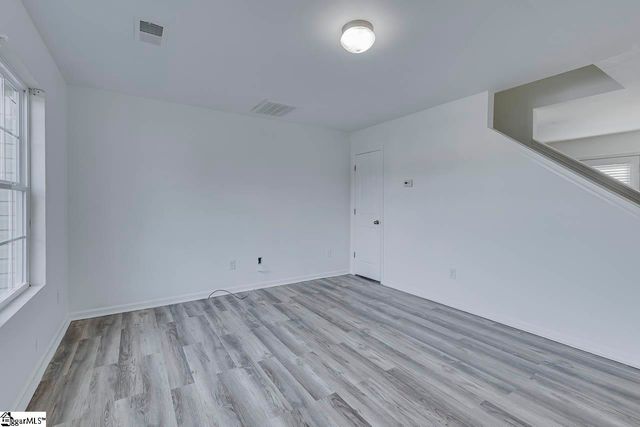 5 Bethel Street, Spartanburg, SC 29306