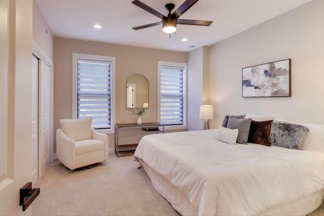 4938 S Vincennes Avenue, Chicago, IL 60615