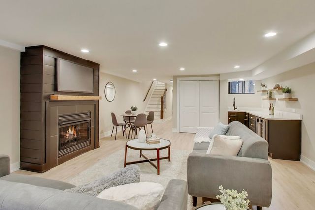 4938 S Vincennes Avenue, Chicago, IL 60615