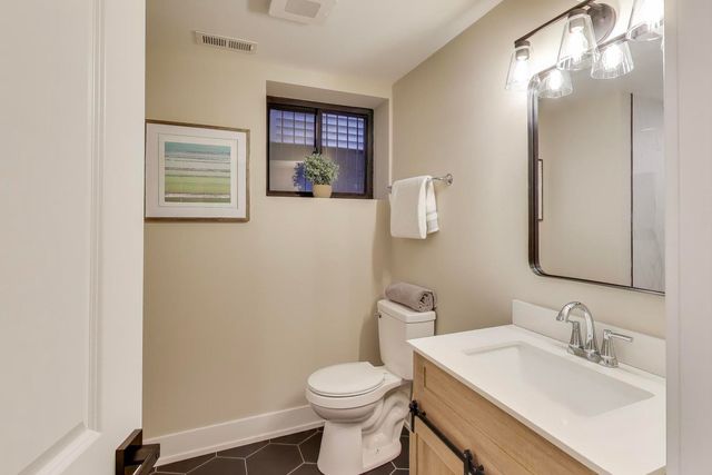 4938 S Vincennes Avenue, Chicago, IL 60615