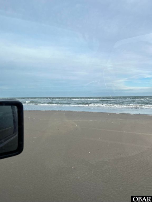 Image 4 of property listing at 2228 Sandpiper Road lot 11, Corolla, NC 27927