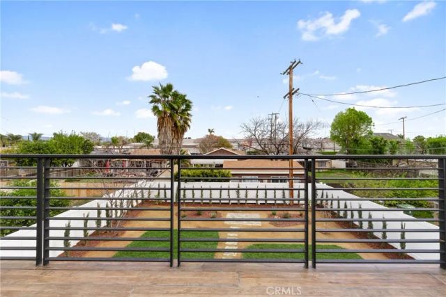 6830 N Lubao Avenue, Winnetka, CA 91306