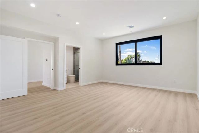 6830 N Lubao Avenue, Winnetka, CA 91306