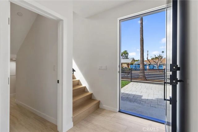 6830 N Lubao Avenue, Winnetka, CA 91306