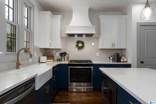 700 HICKORY HOLLOW, Chelsea, AL 35043