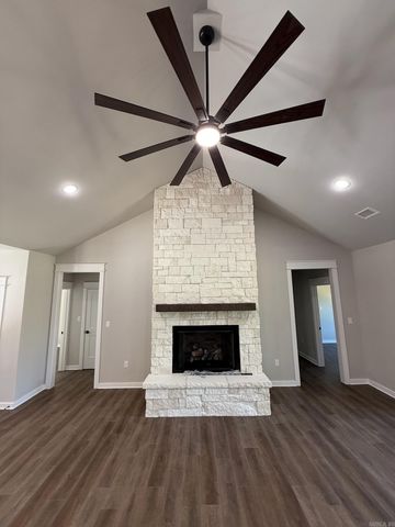 28 Darro Way, Hot Springs Village, AR 71909