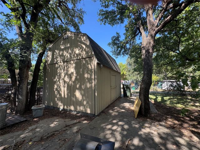 3808 Turquoise Trail, Granbury, TX 76048