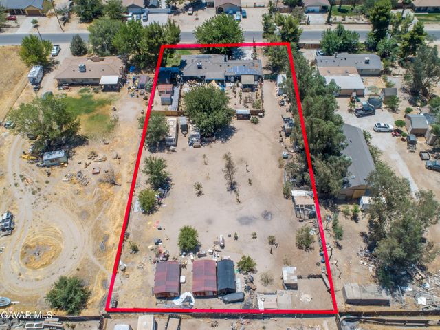 10755 E Ave R 10, Littlerock, CA 93543