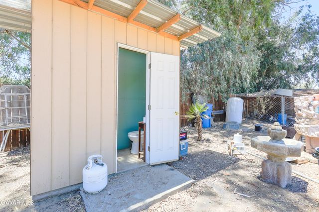 10755 E Ave R 10, Littlerock, CA 93543