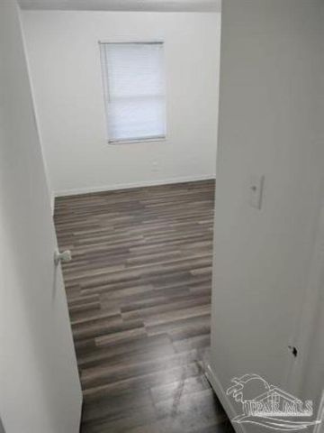 4263 Erres Blvd, Pensacola, FL 32505