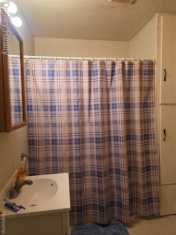 2835 Doyle Street, Marlette, MI 48453