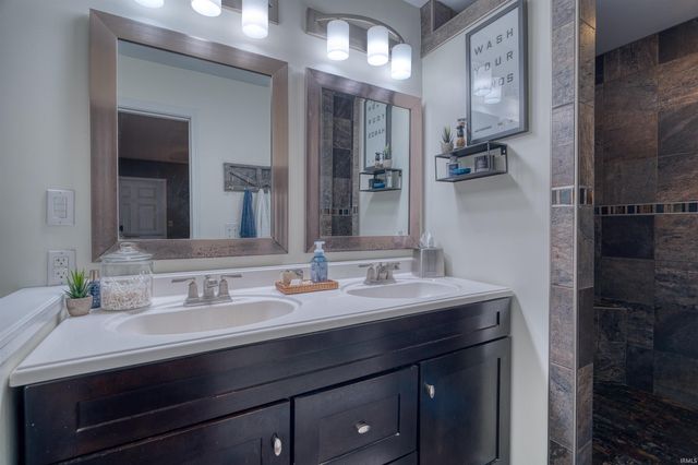 4354 N FORD Road, Mount Vernon, IN 47620
